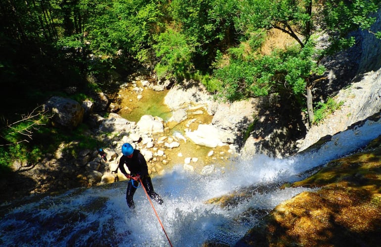 Unterer Teil der Ecouges-Schlucht im Vercors, in der Nähe von Grenoble