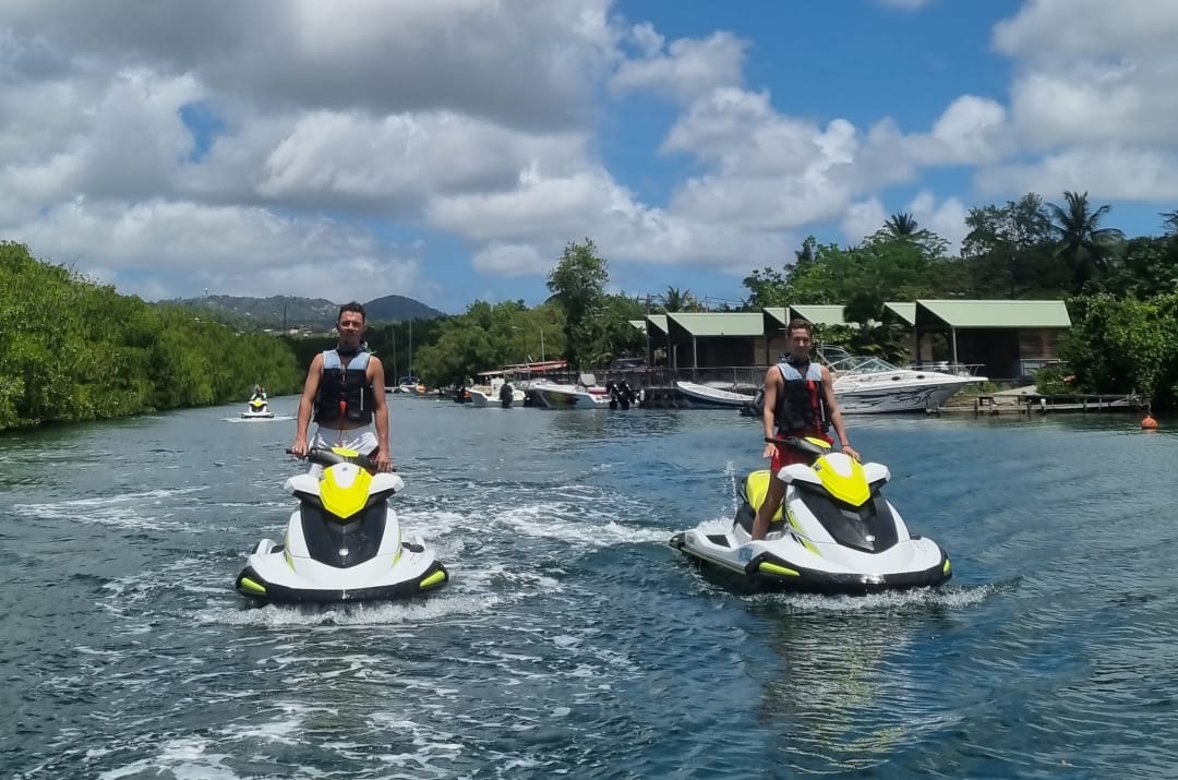 Randonnées jet ski au départ des Trois-Îlets