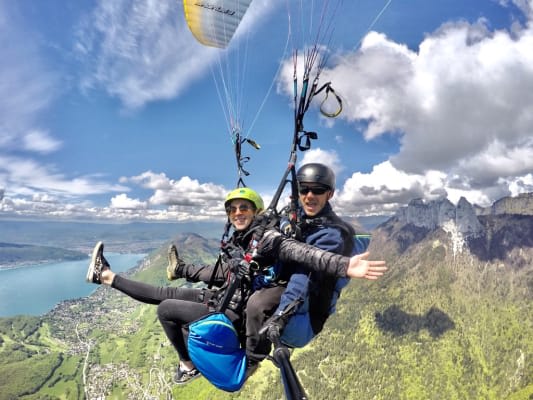 Paragliding in Annecy