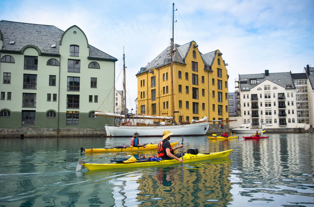 Excursion en kayak de mer à Ålesund avec Uteguiden