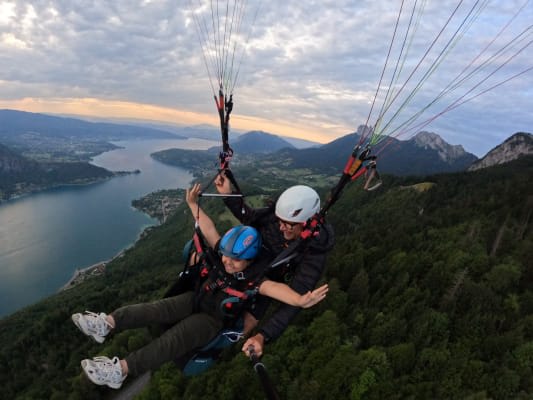 Paragliding for children