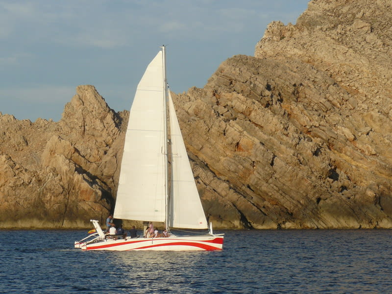 Excursión en catamarán en Menorca