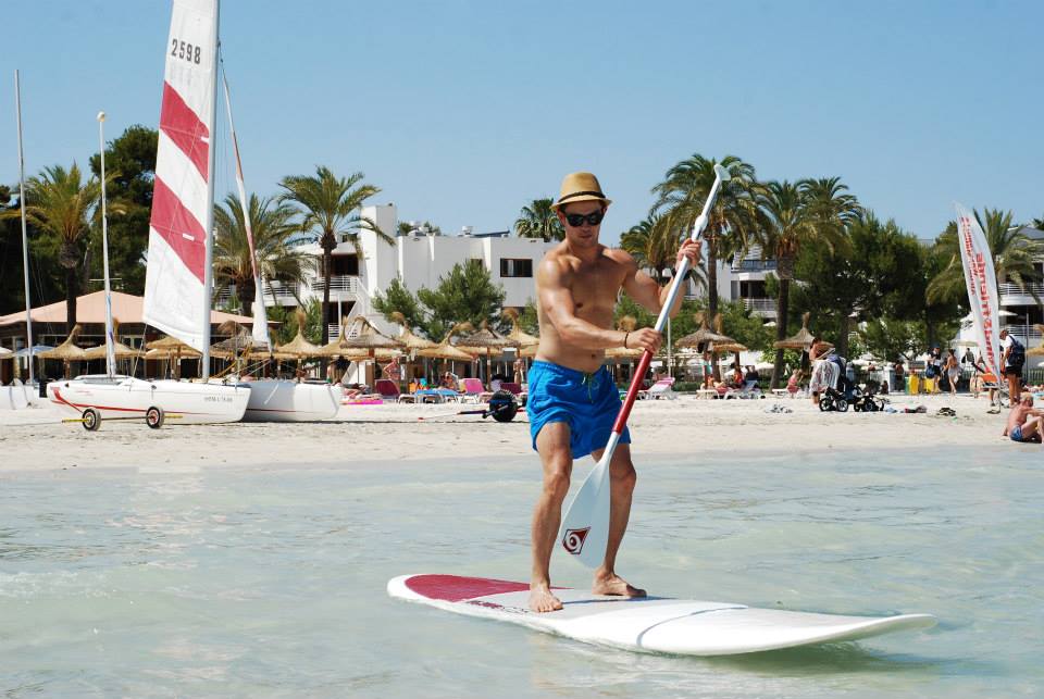 Paddle Surf rental in Platja de Alcudia, Majorca