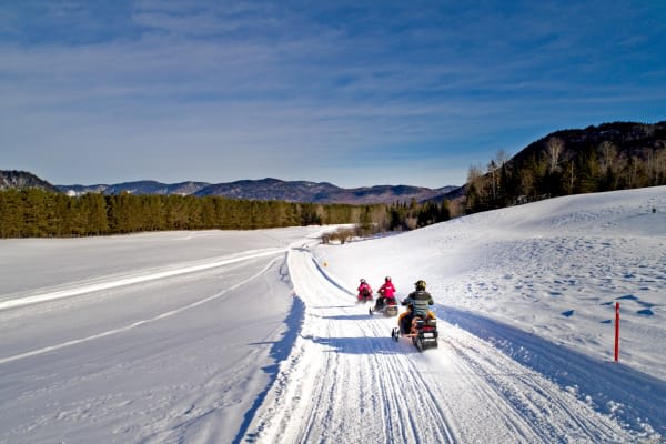 Guided snowmobile excursion near Quebec City, to Sainte-Christine-d'Auvergne