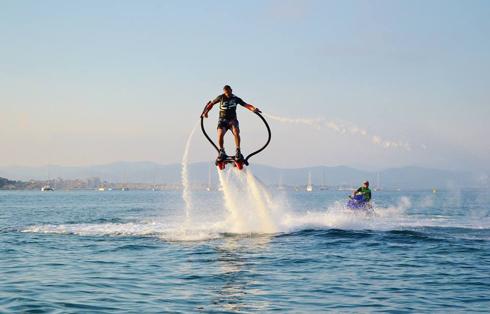 Flyboarding session in Hyeres