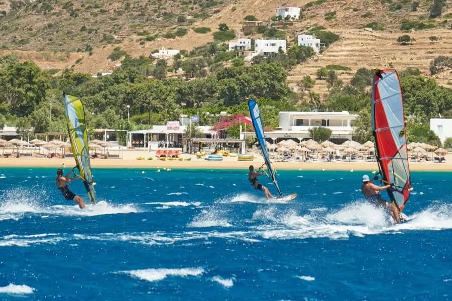 Windsurfing in Ios