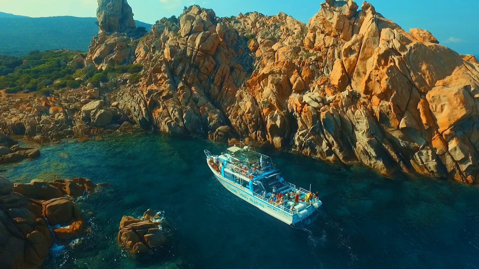Boat tour with underwater vision in the bay of Campomoro from Propriano