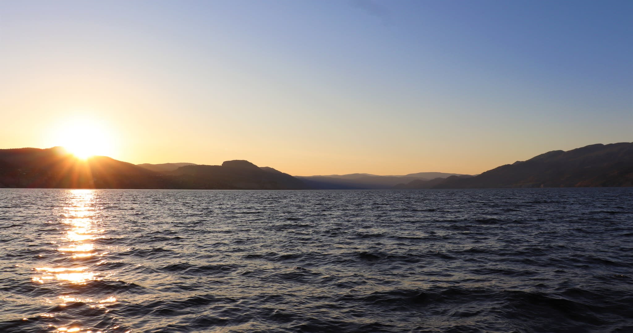 Kelowna, Lago Okanagan