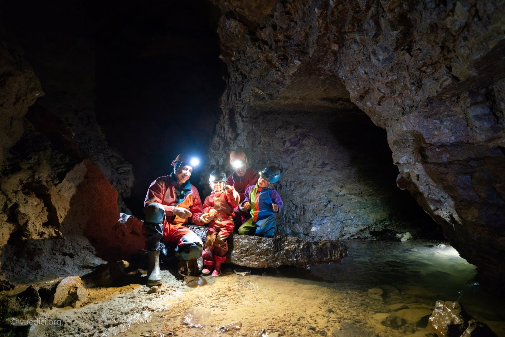 Caving in Grotte des Croix Blanches in Ardèches