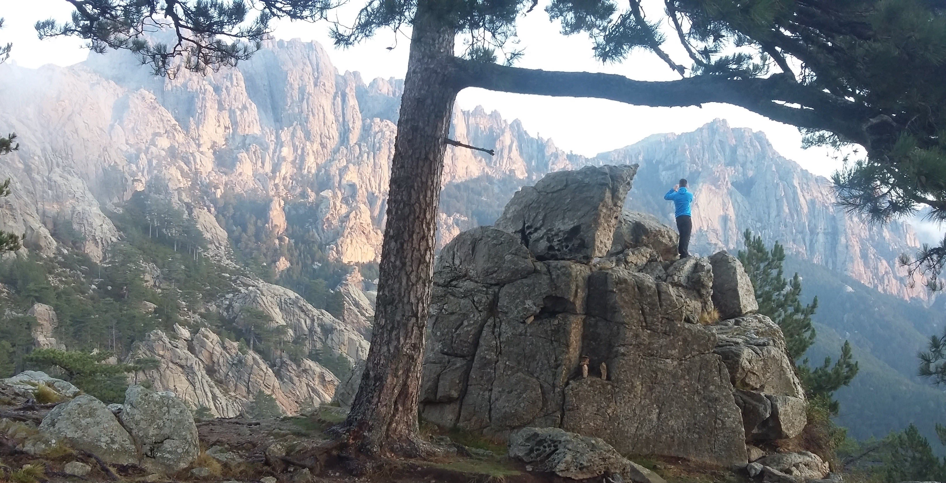 Sporty hike at the Col de Bavella