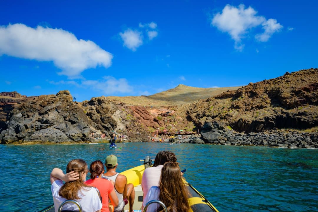 Kayak, Snorkelling and Boat Tour around Ponta de São Lourenço, Madeira