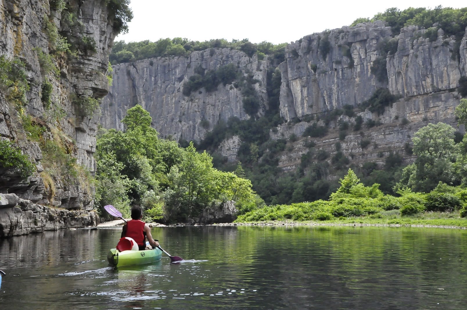People kayaking on the Chassezac Gorges in Ardèche