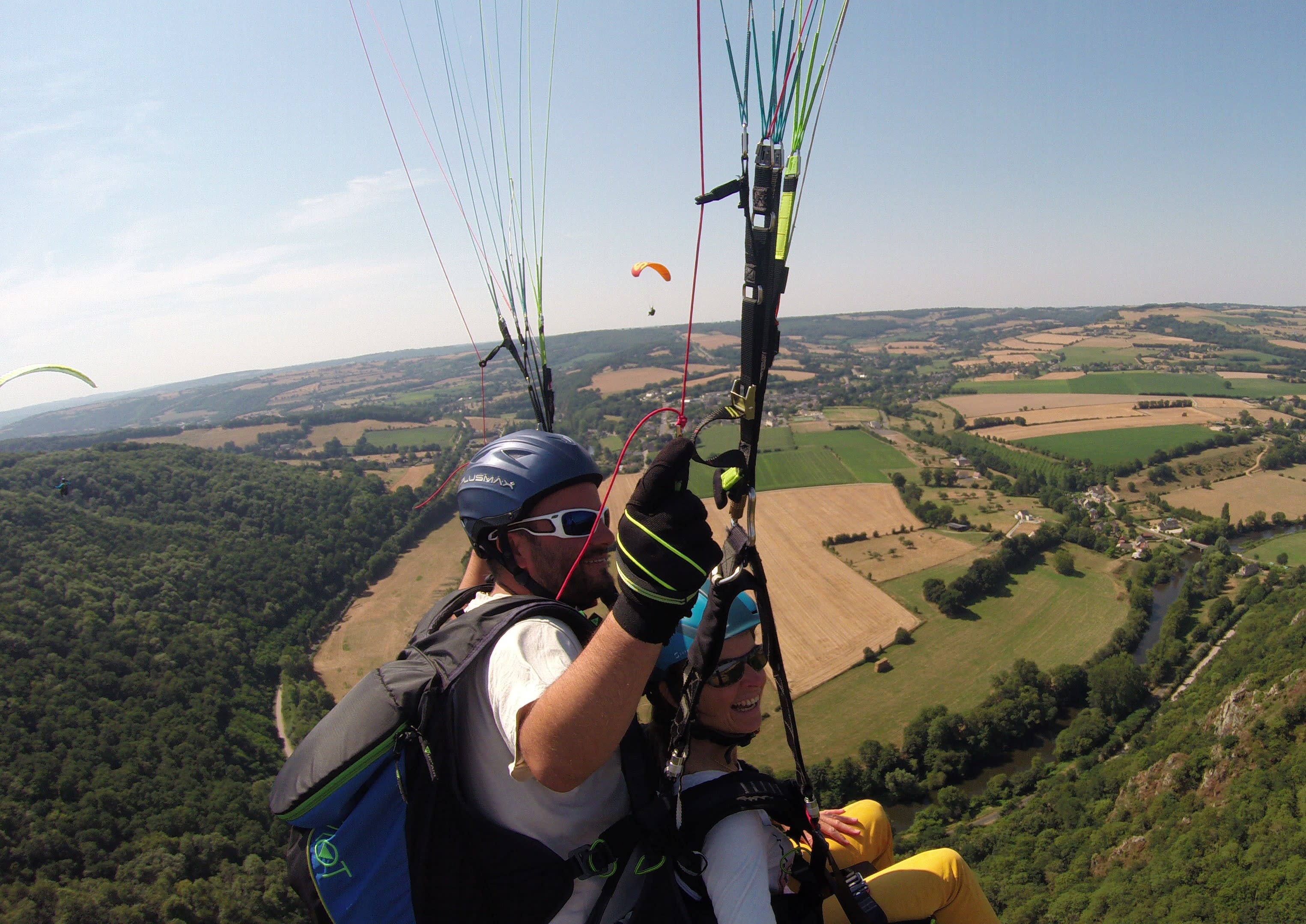 Parapente en Suisse Normande