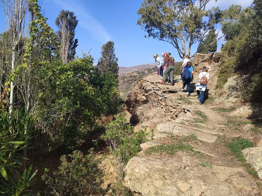 Hiking tour in Ios