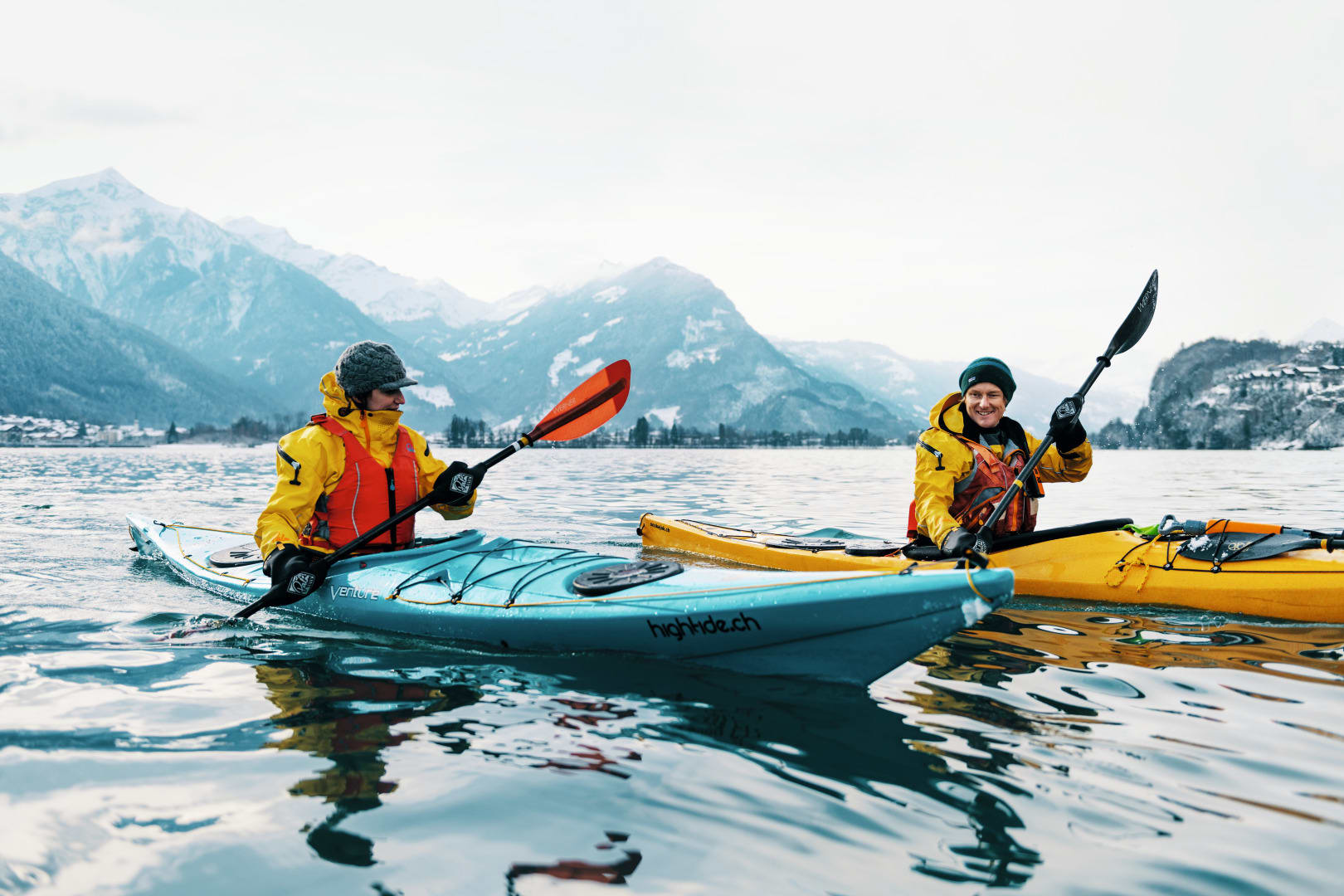 Winter kayaking Interlaken