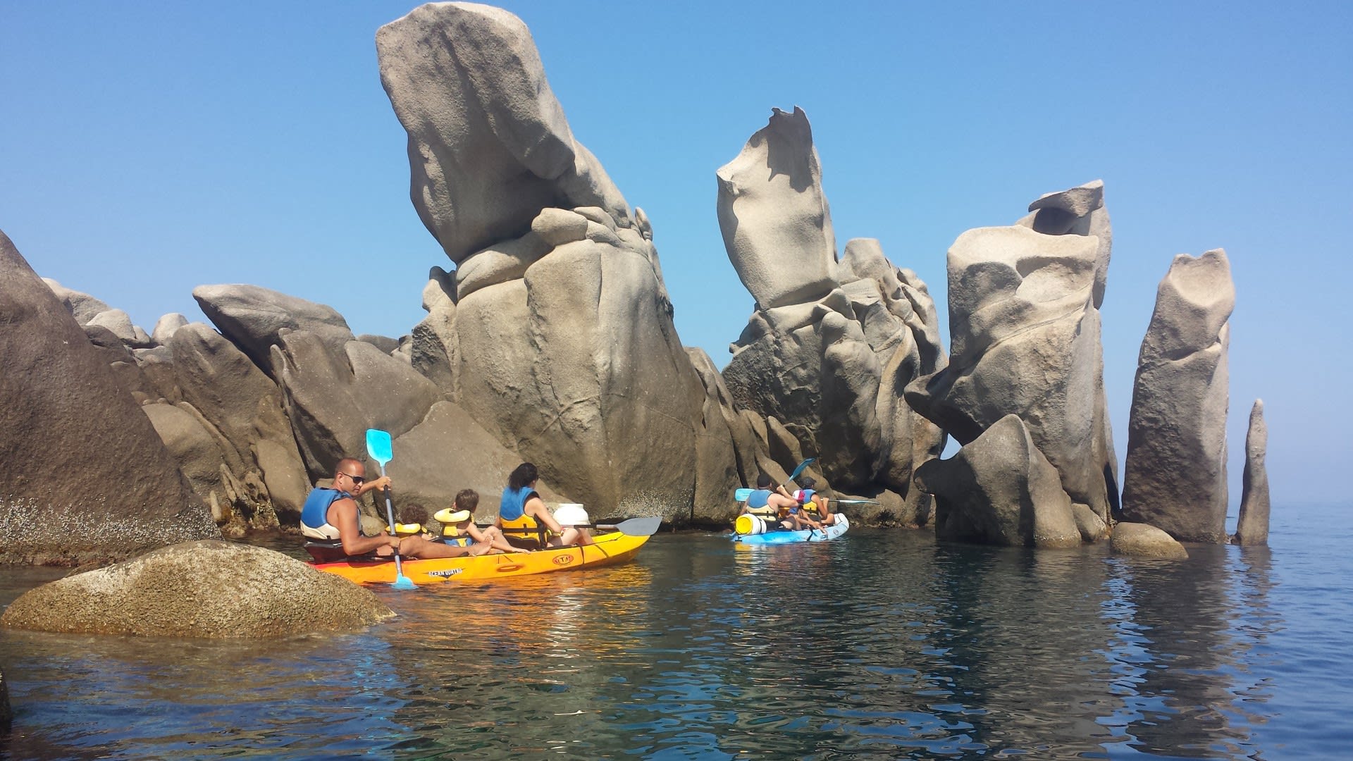 Sea kayaking excursion in the bay of Campomoro, near Propriano