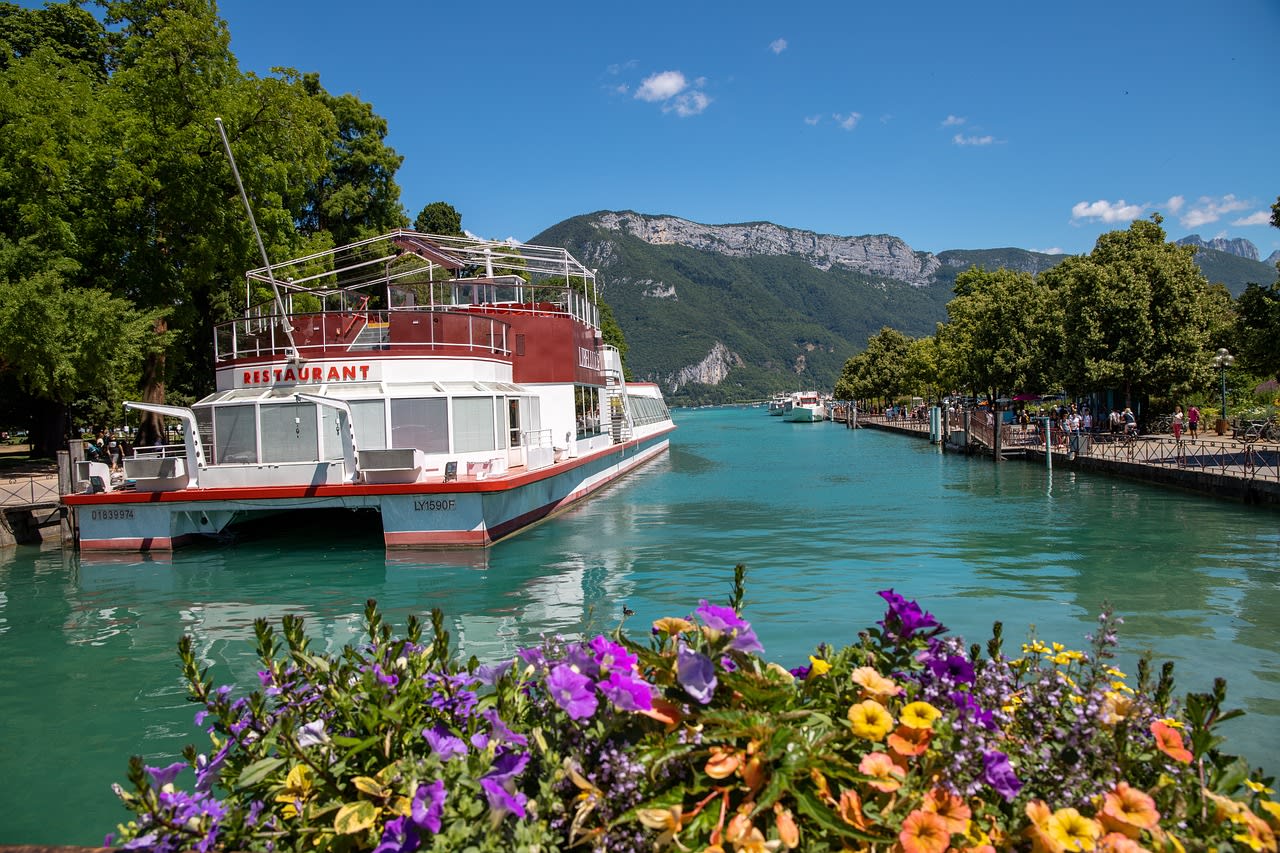 Boot auf dem Annecy-See