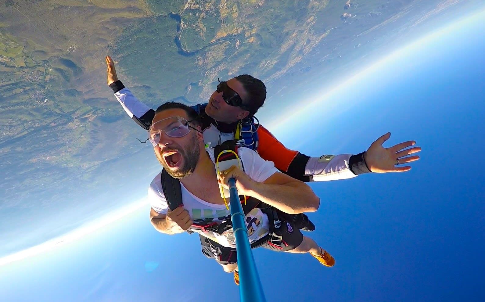 Tandem-Fallschirmsprung in der Ardèche von Aubenas aus