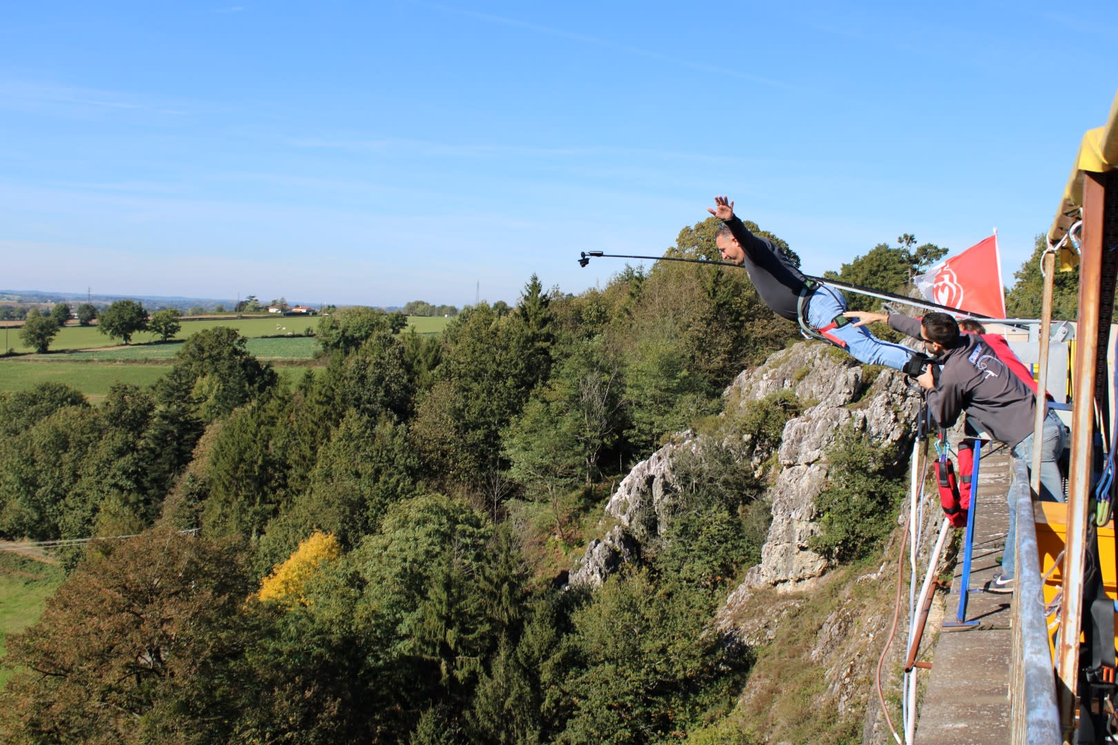 Saut à l'élastique du Viaduc de Banne en Ardèche