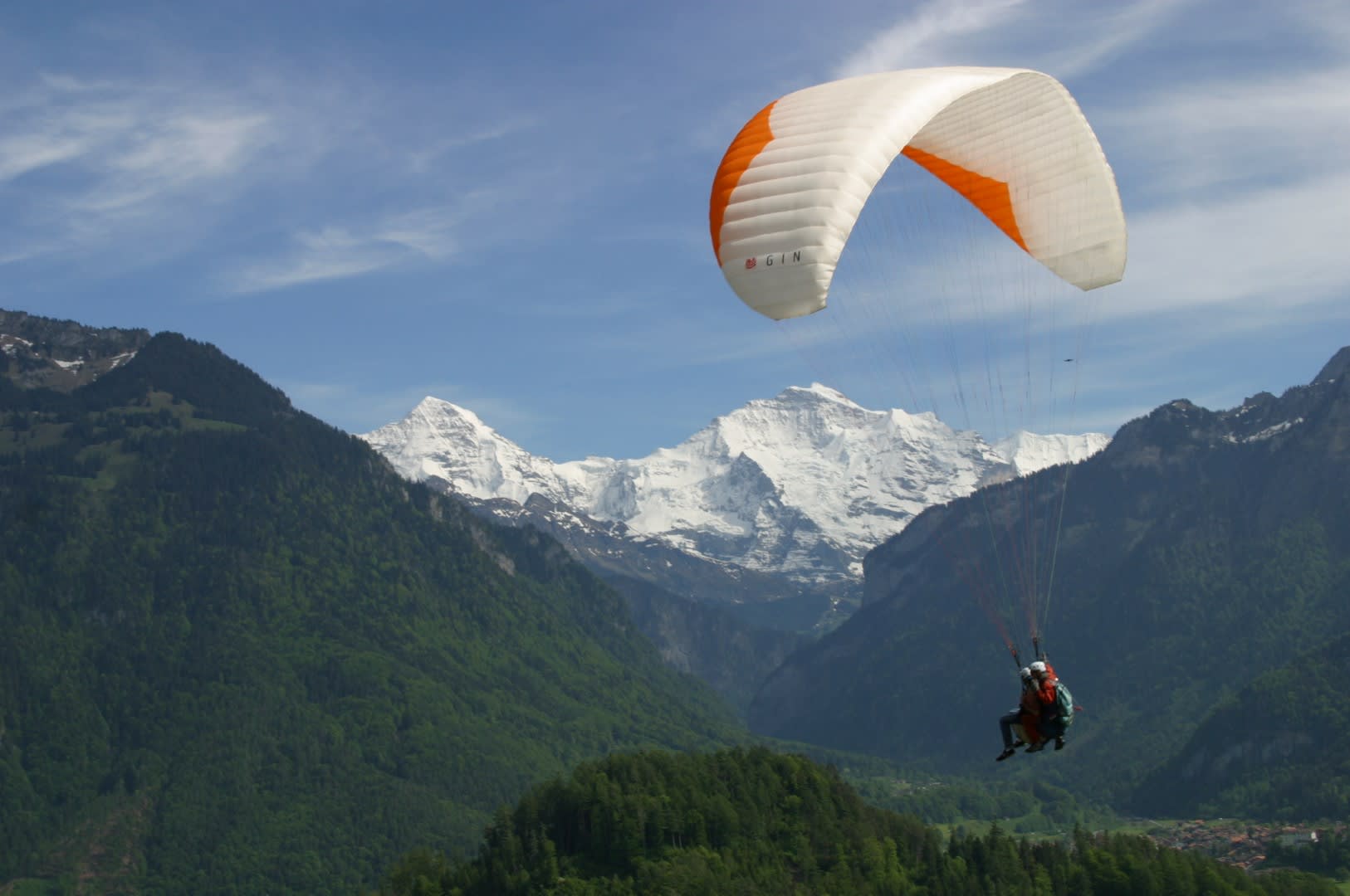 Tandem Paragliding Flight above Interlaken