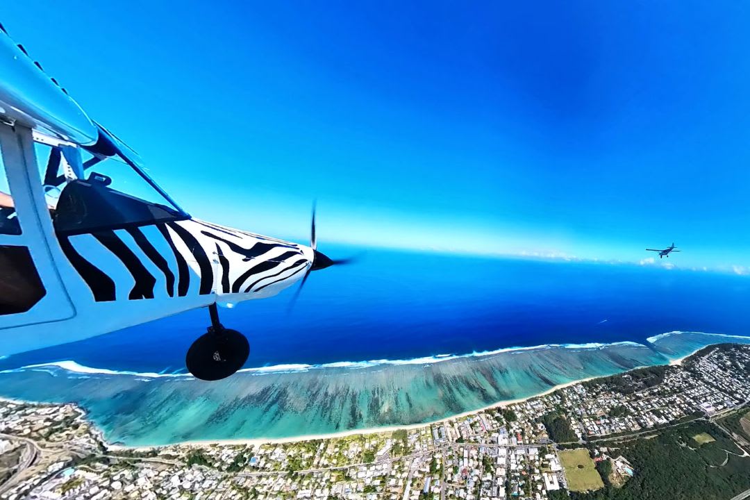Multiaxis Microlight Flight over Reunion Island from La Saline-les-Bains