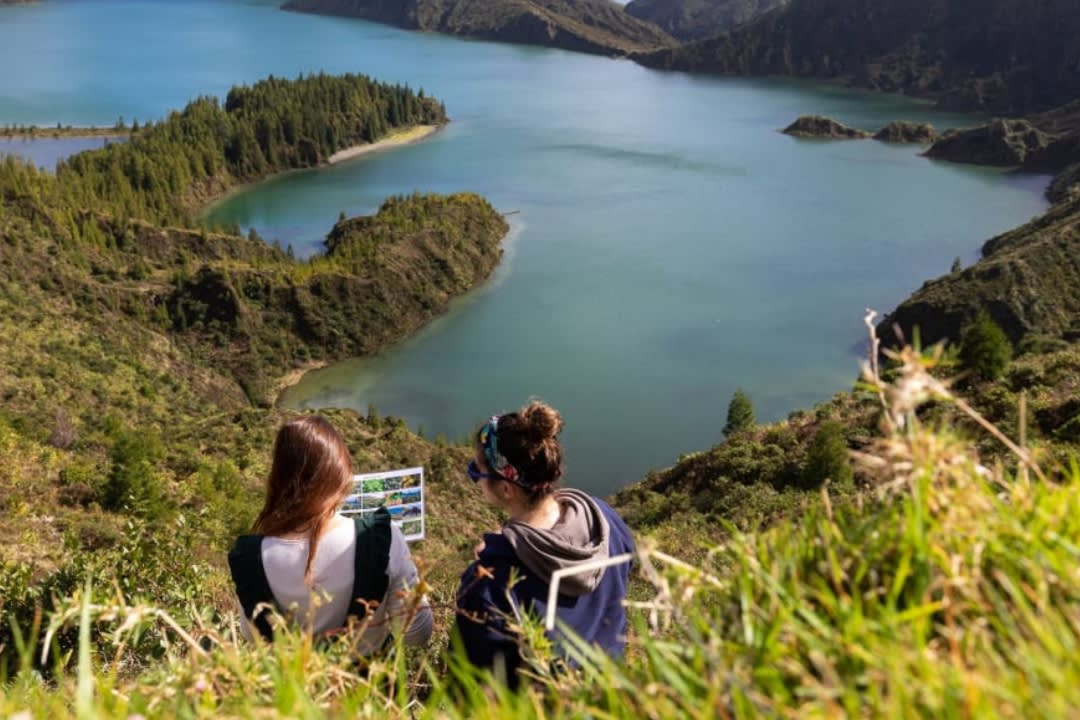 Guided Hiking Tour to Volcano Lagoa do Fogo in São Miguel, Azores