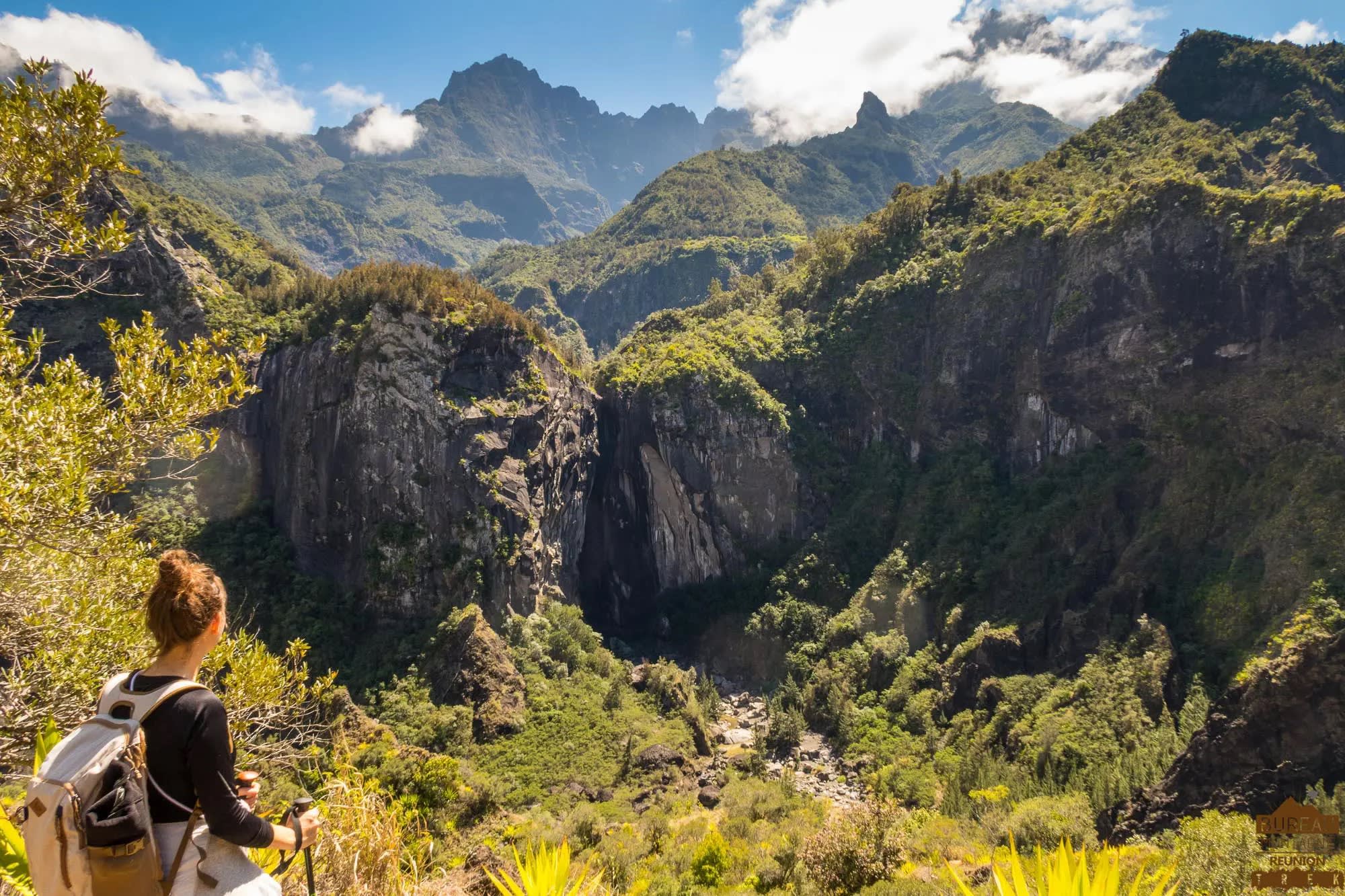 hiking in the Cirque de Cilaos