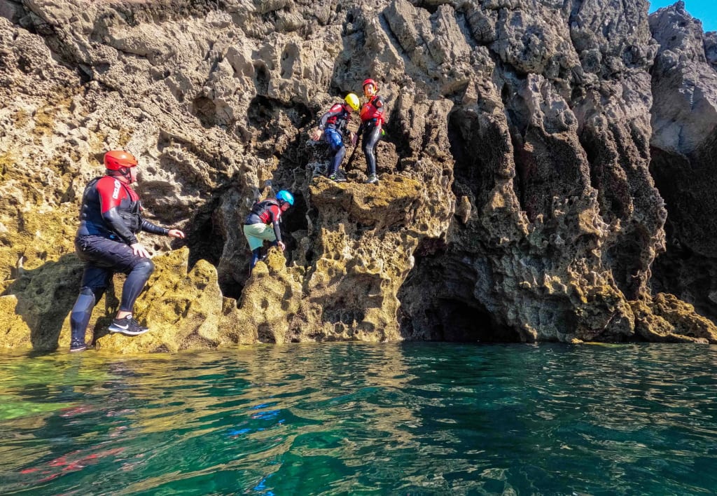 Coasteering Tenby dans le Pembrokeshire