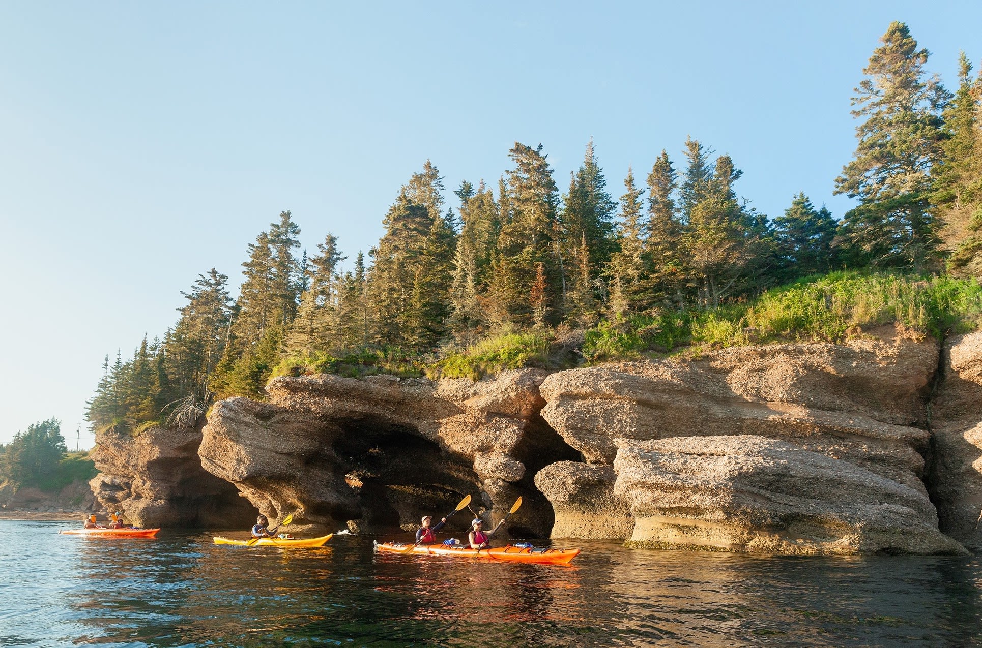 Sea kayaking excursion to Pointe Saint-Pierre, Gaspésie, Quebec