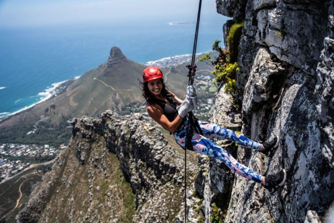 Hike and abseil Table Mountain, Cape Town