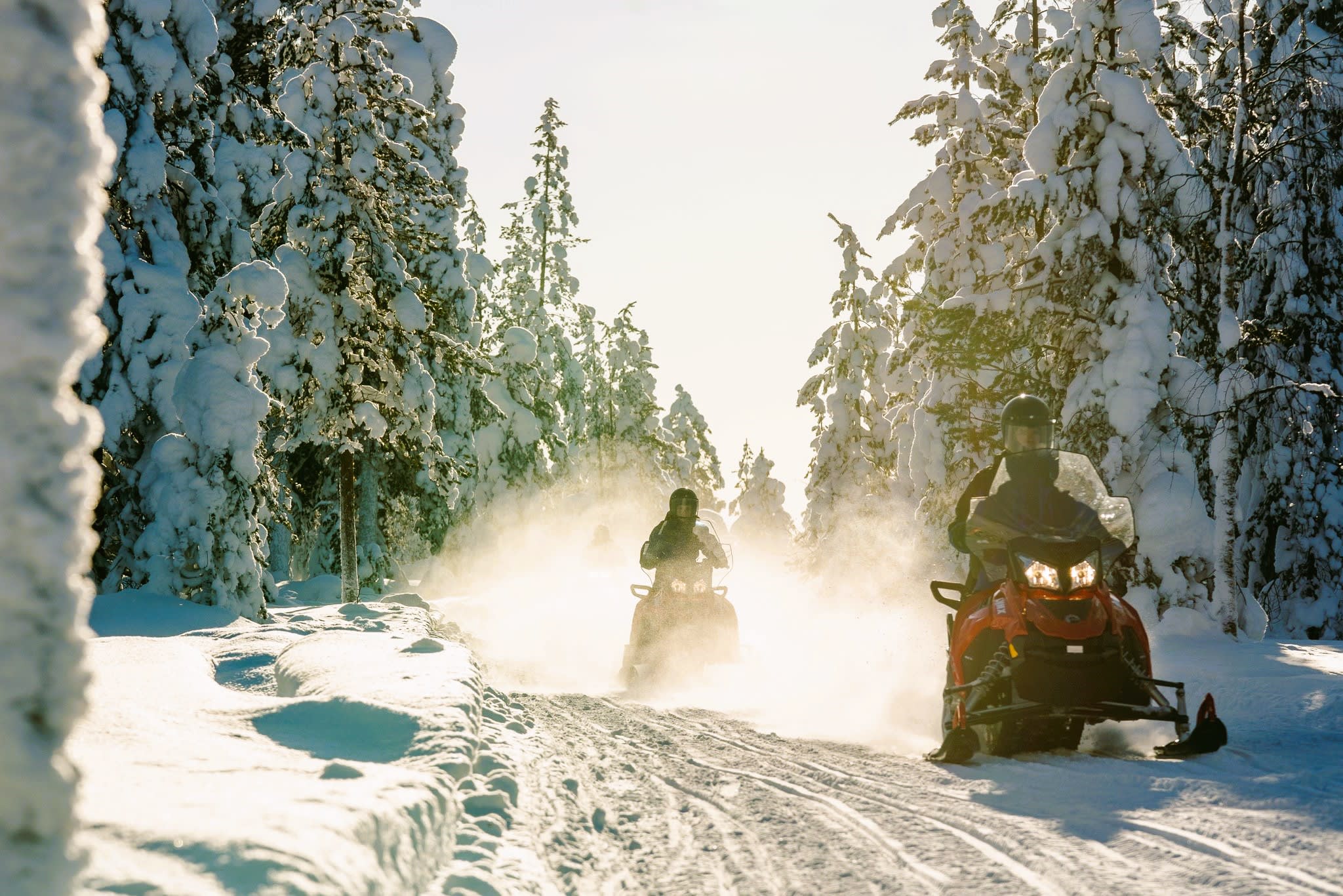 Snowmobiling in Levi