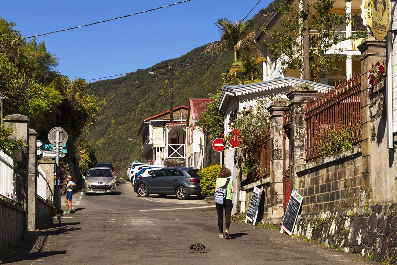 alleyway in Salazie, Réunion