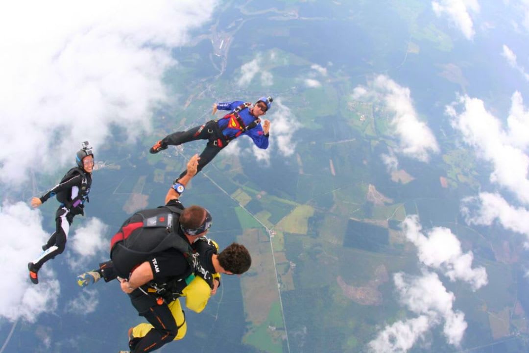 tandem skydiving in SPA