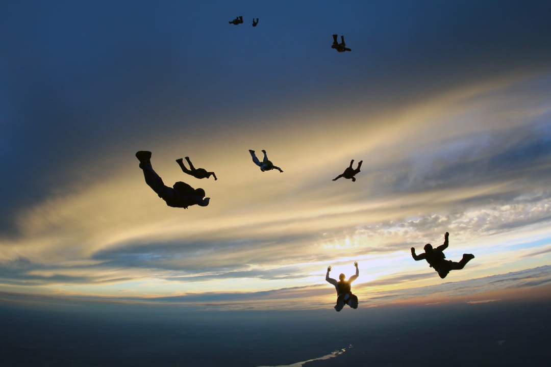 tandem skydiving