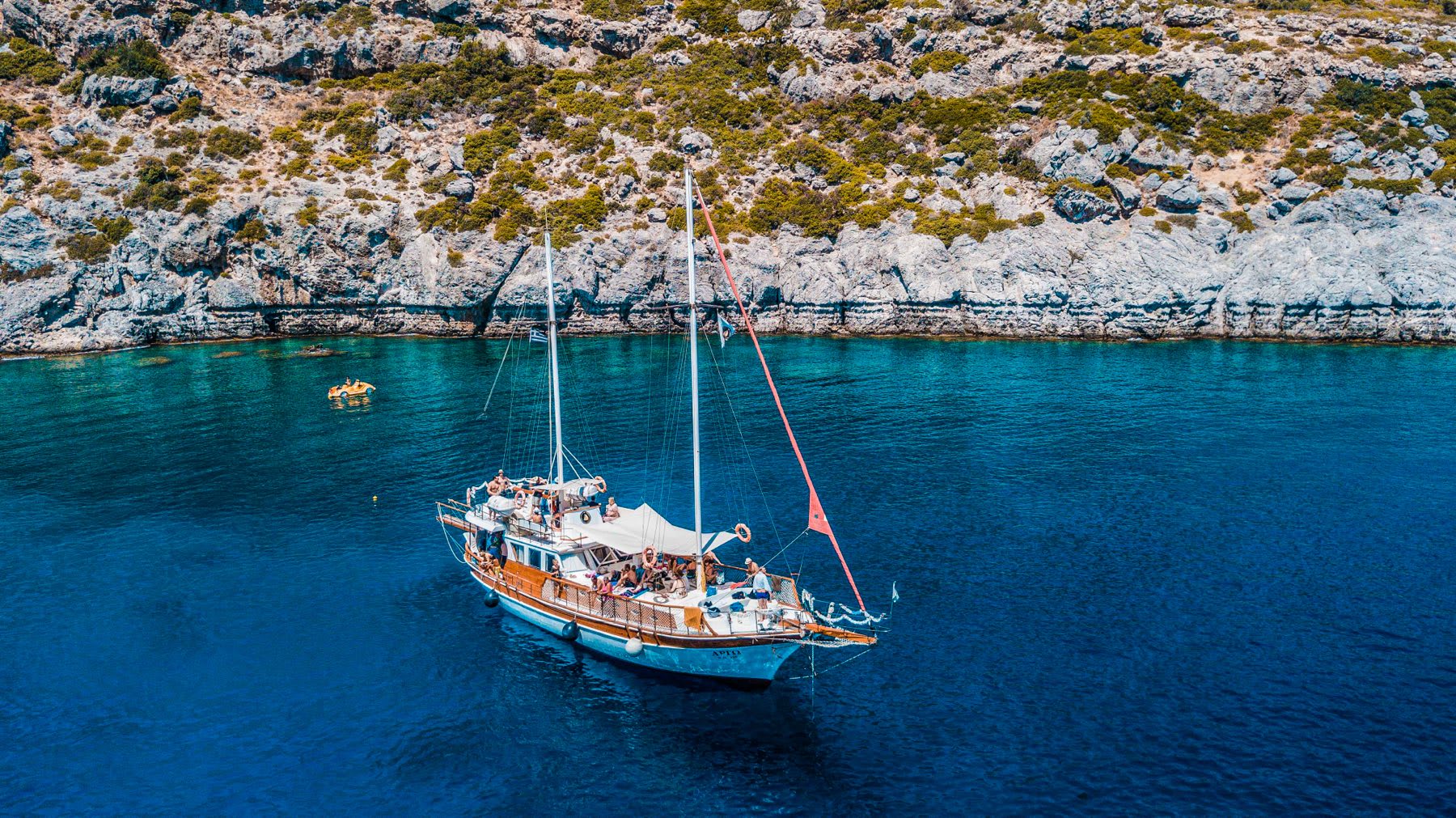 excursión en barco por Rodas