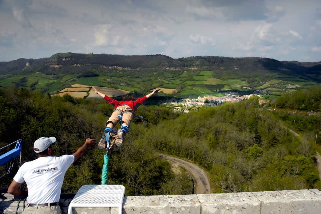 A man doing bungee jumping from the Viaduct de Culan near Bourges