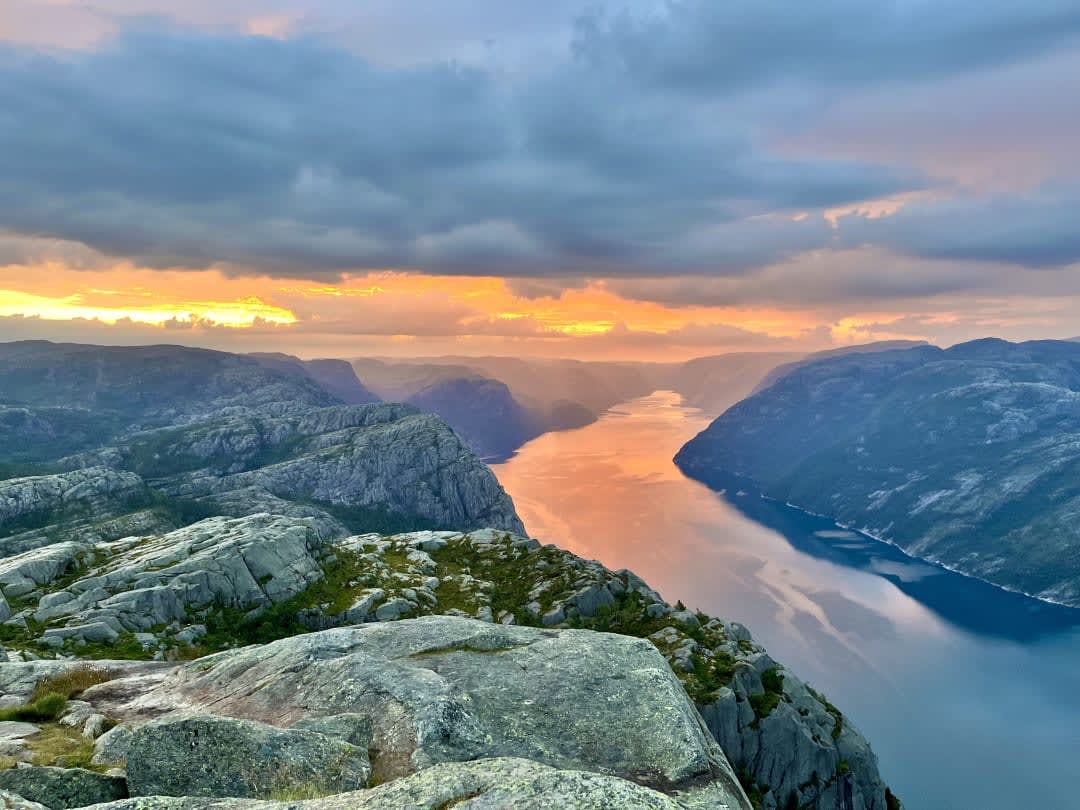 2-day Hiking Trip to Pulpit Rock & Fjord Cruise from Stavanger