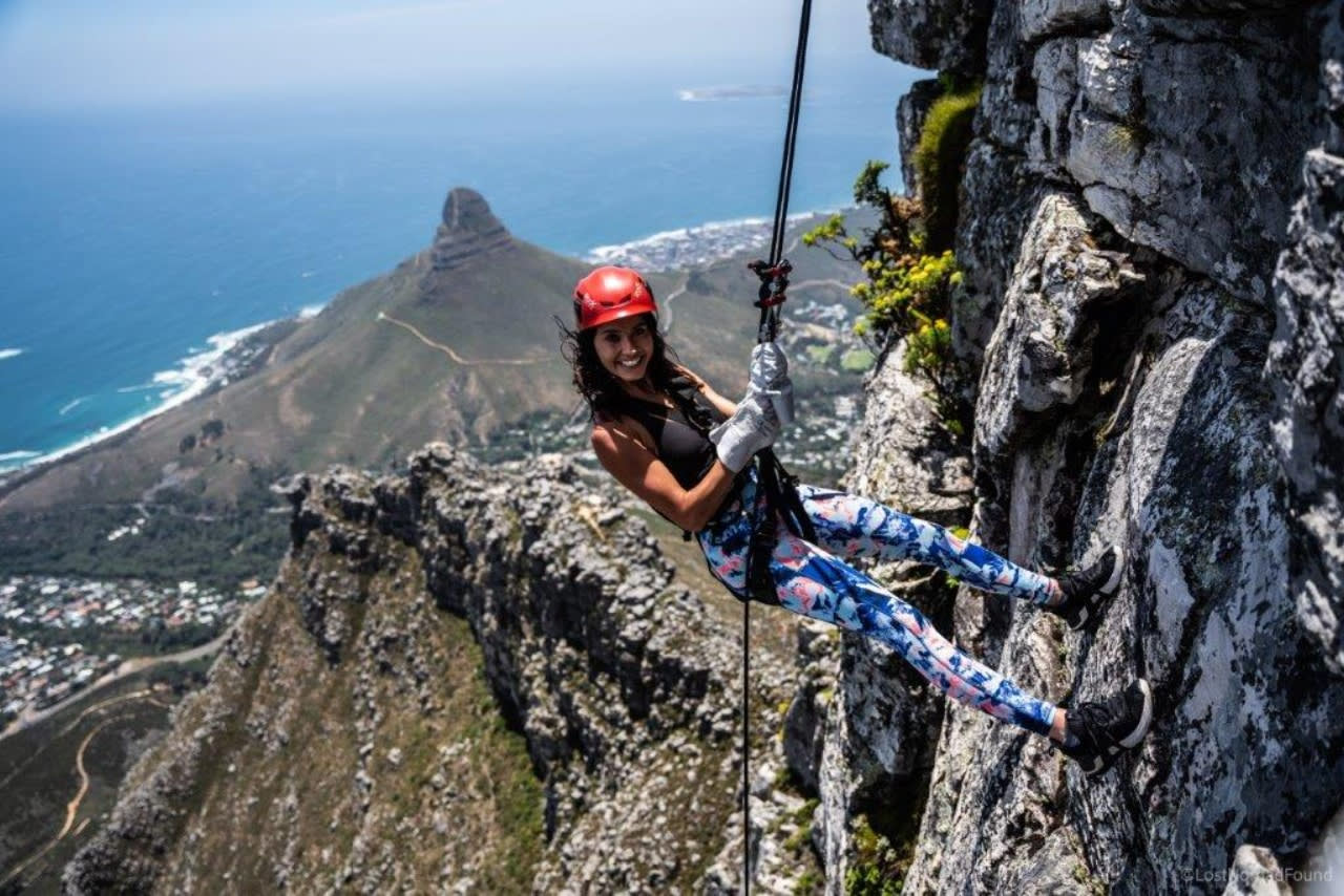 Hike and abseil Table Mountain, Cape Town