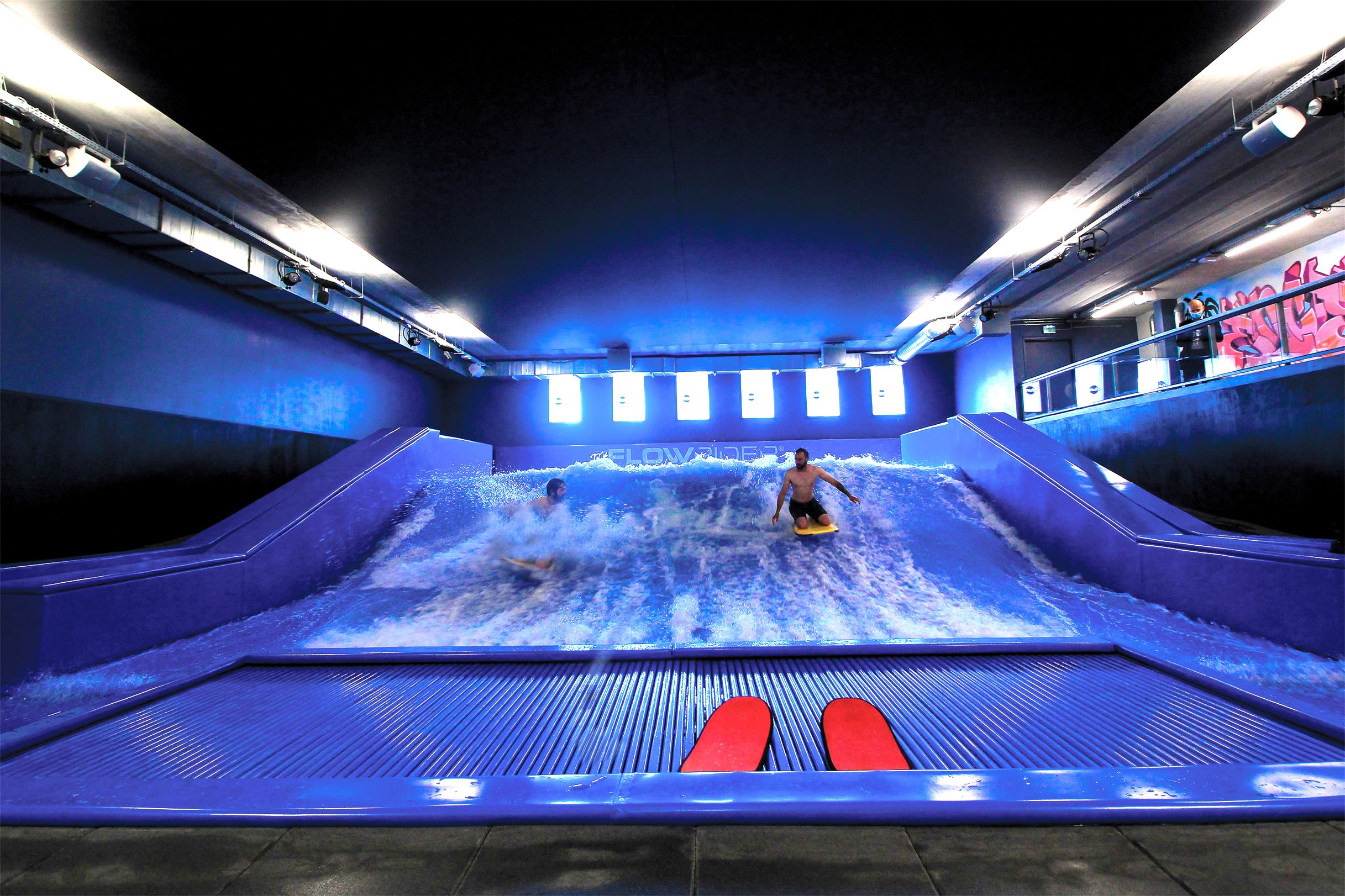 Discover indoor surfing in Paris 15th