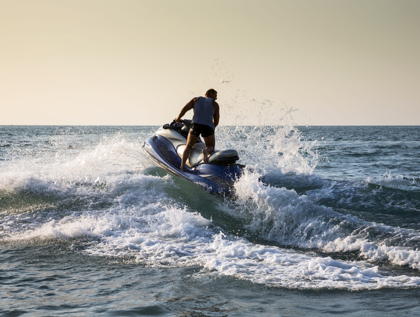 Moto de agua desde el Puerto de Benidorm