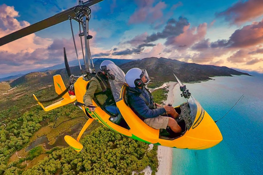 Gyrocopter flight in Corsica from Saint-Florent