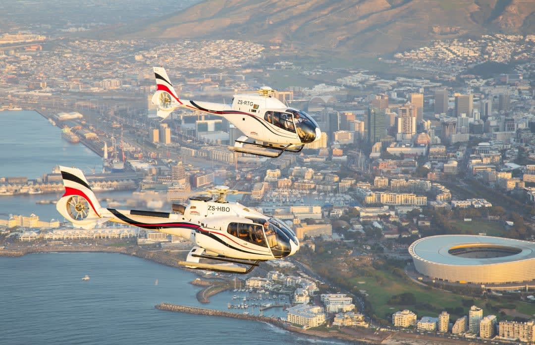 Vuelo panorámico en helicóptero sobre la costa atlántica de Ciudad del Cabo