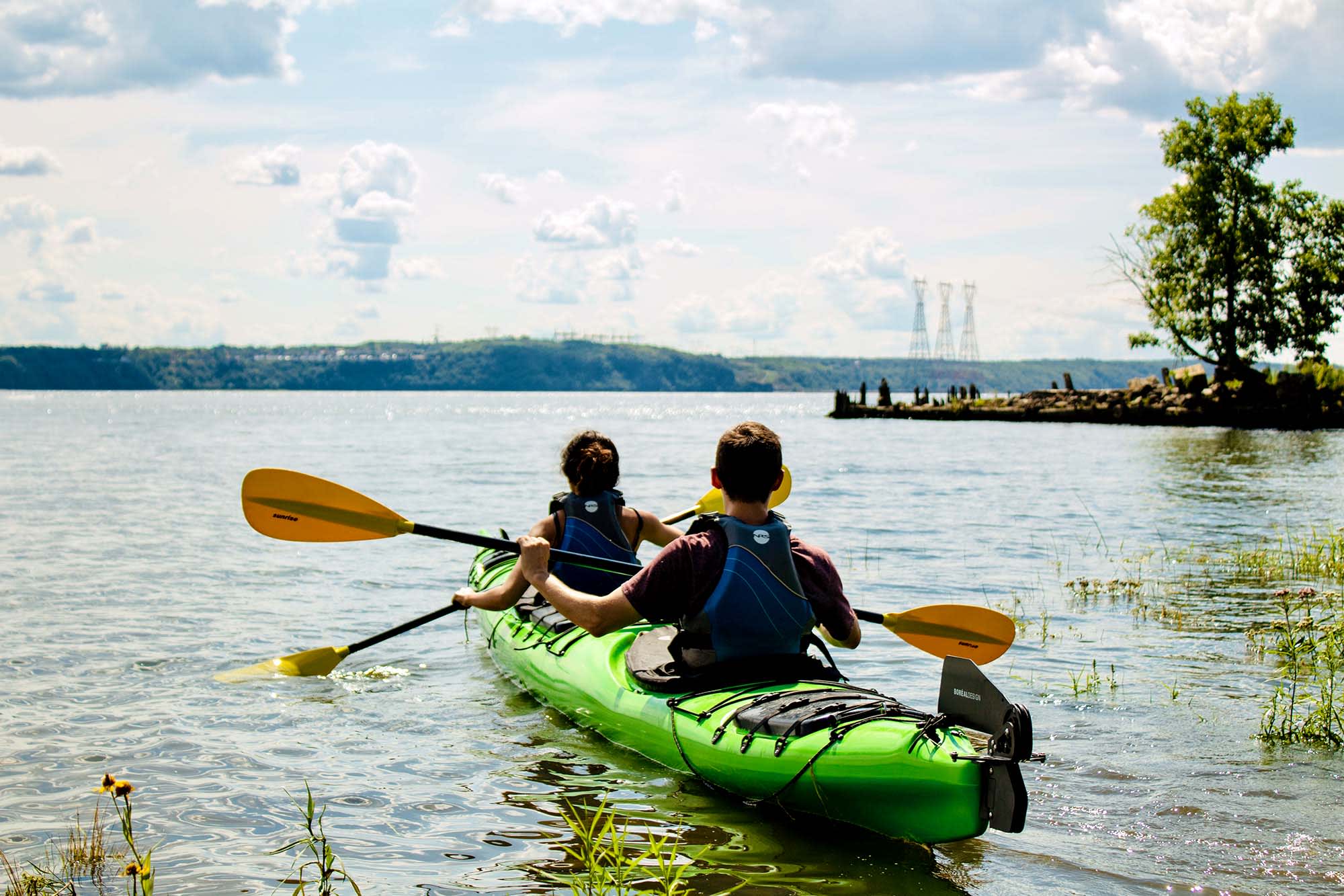 Kayak de mar en el río San Lorenzo, Île d'Orléans, Quebec