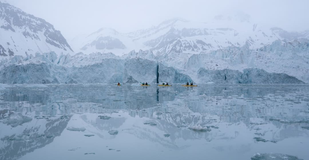 kayak in svalbard