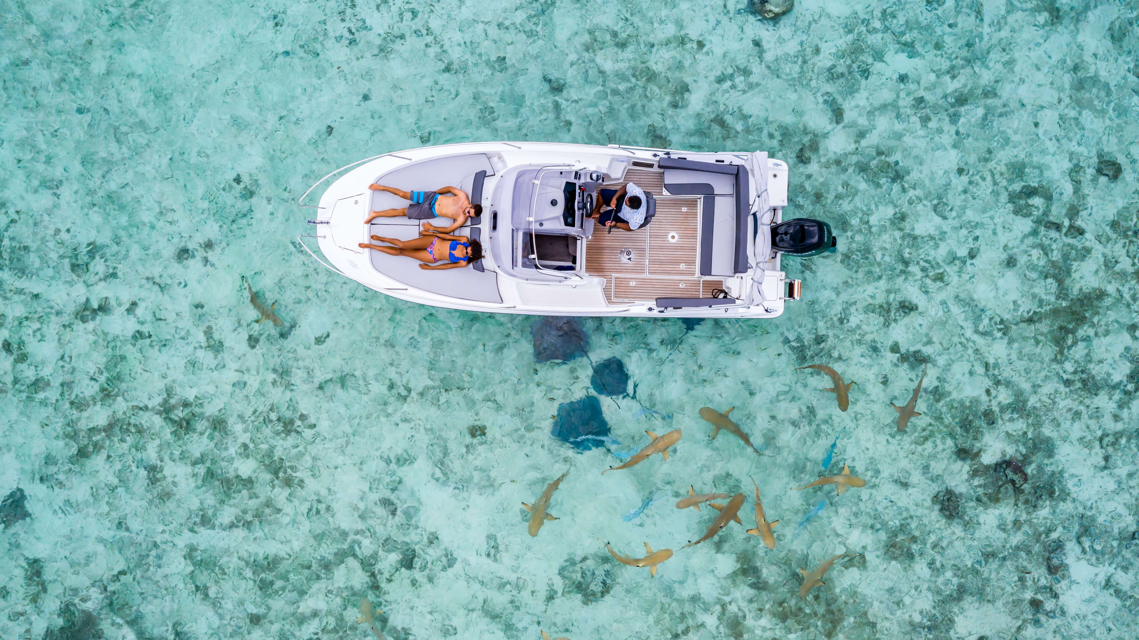 private boat trip on the Bora Bora lagoon