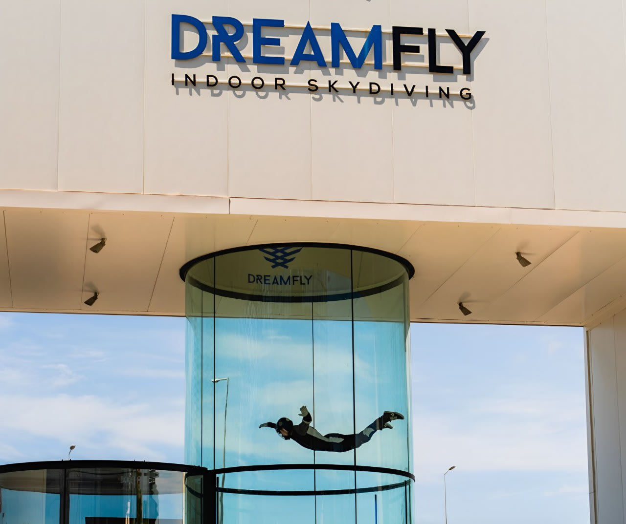 Indoor Skydiving in Maia, near Porto