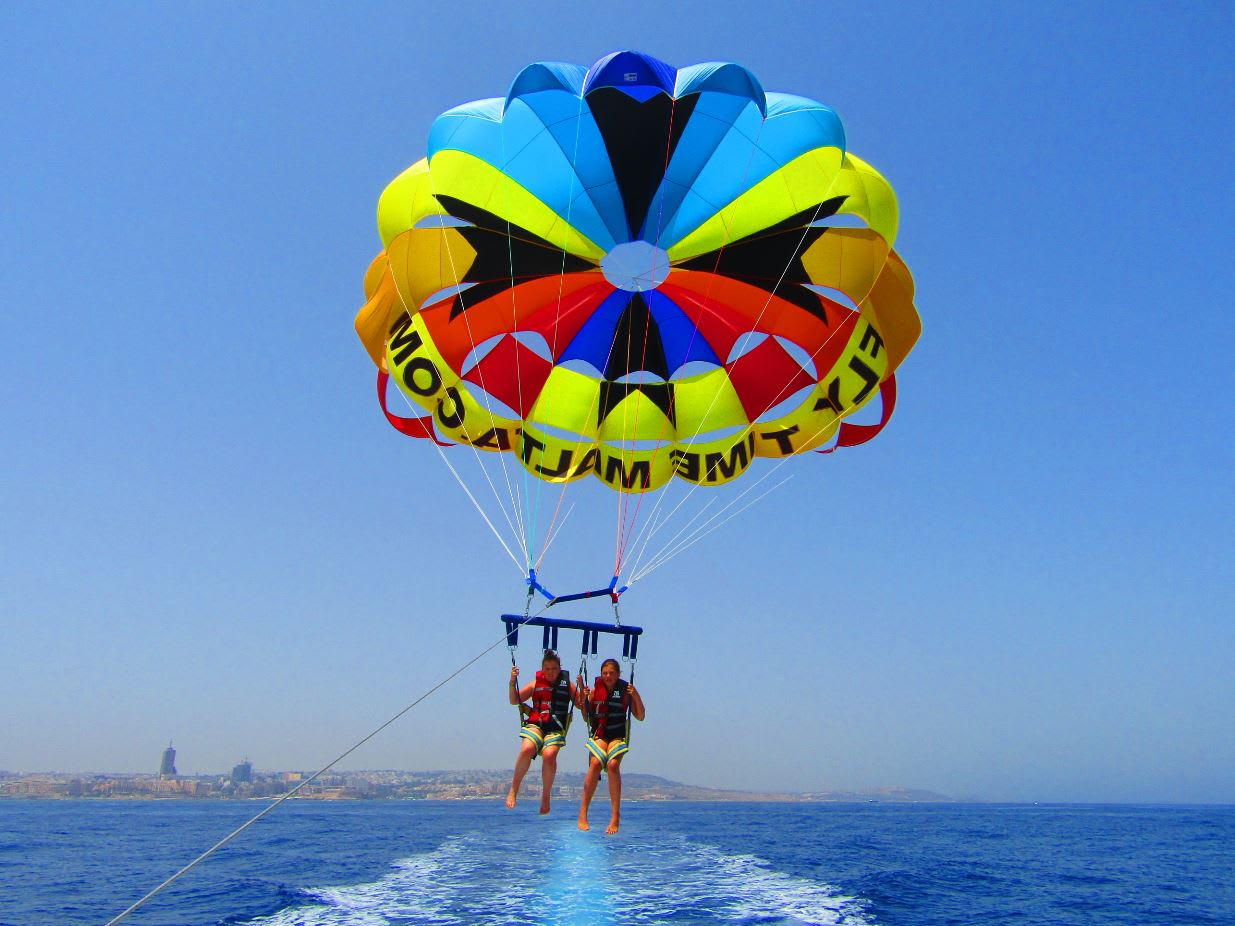 Parasailing en Malta