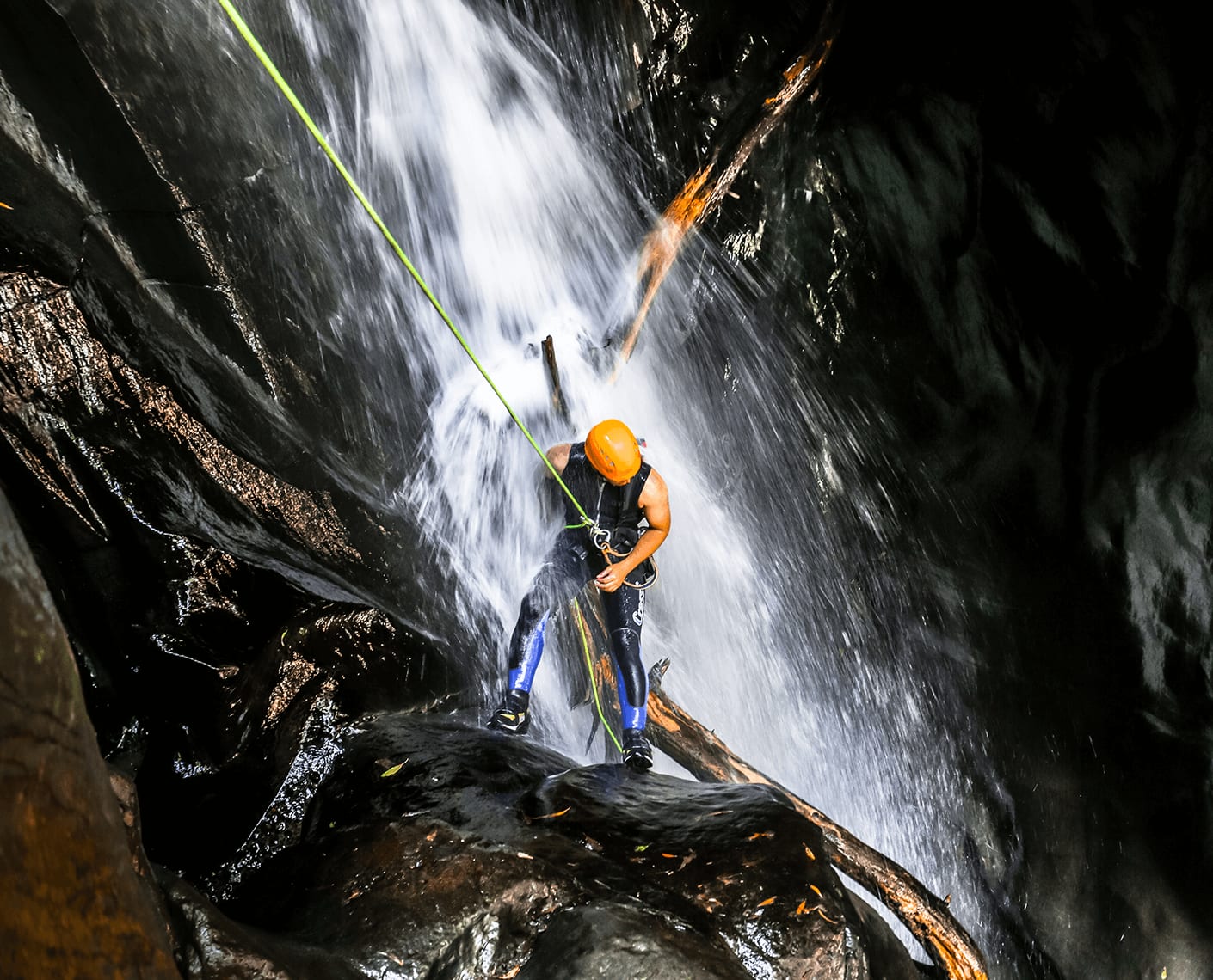 canyoning in faial