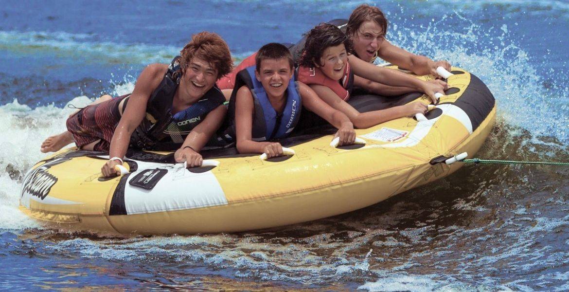Water Tubing in Campomoro, in der Nähe von Propriano