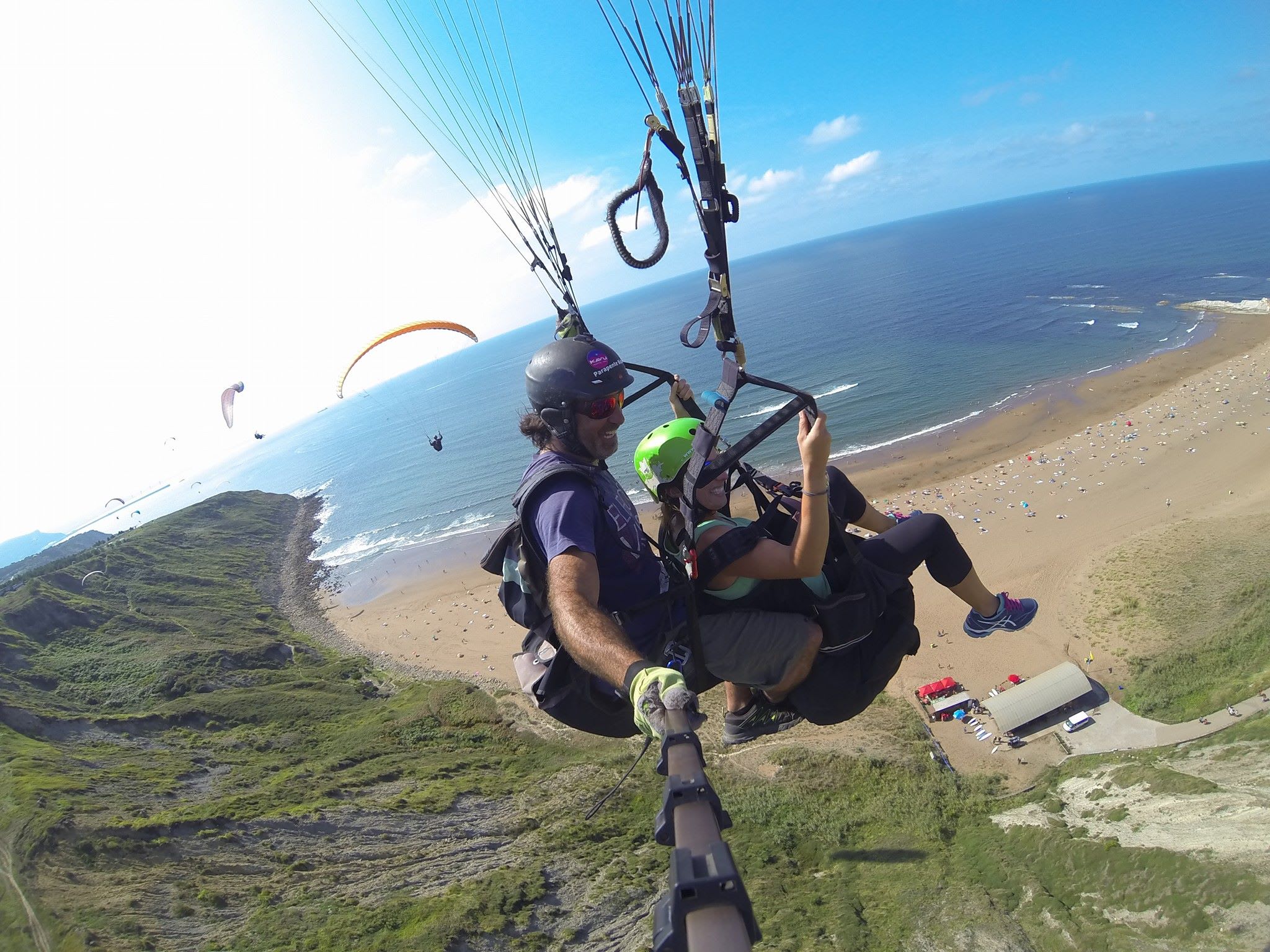 Gleitschirmfliegen in Sopelana